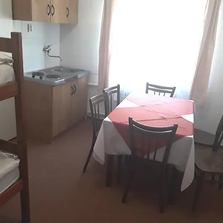 Hostel Sokol Troja Praag