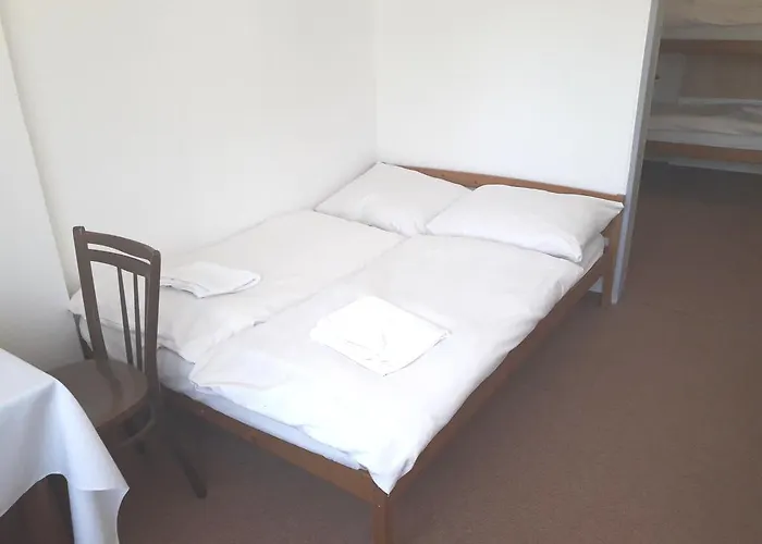 Hostel Sokol Troja *