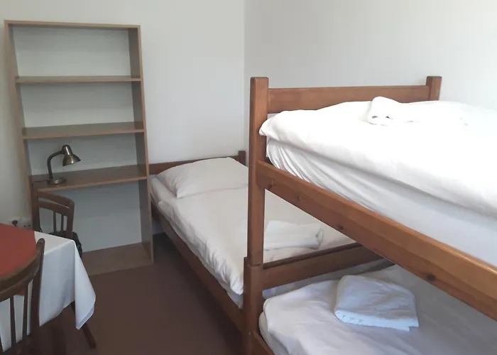 Sokol Troja 旅馆 *